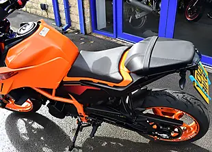 Used 2024 Ktm 390 Duke Naked Orange - Interior and Exterior details 15