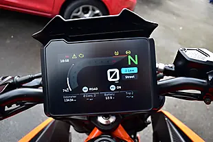 Used 2024 Ktm 390 Duke Naked Orange - Interior and Exterior details 20