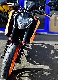 Used 2024 Ktm 390 Duke Naked Orange - Interior and Exterior details 3