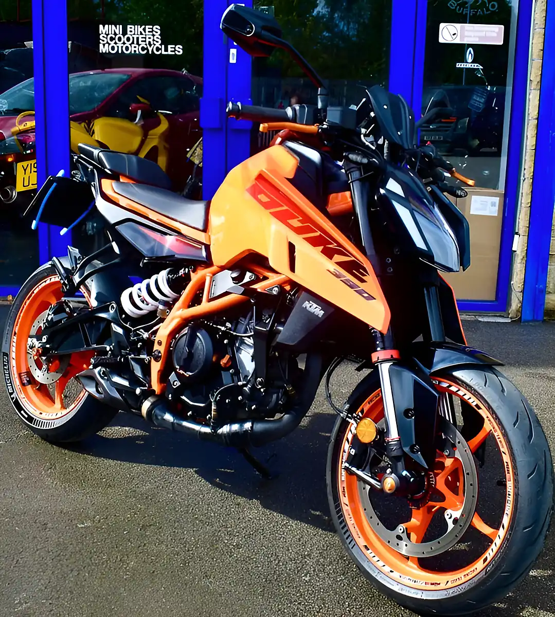 Used 2024 Ktm 390 Duke Naked Orange - Interior and Exterior details 4