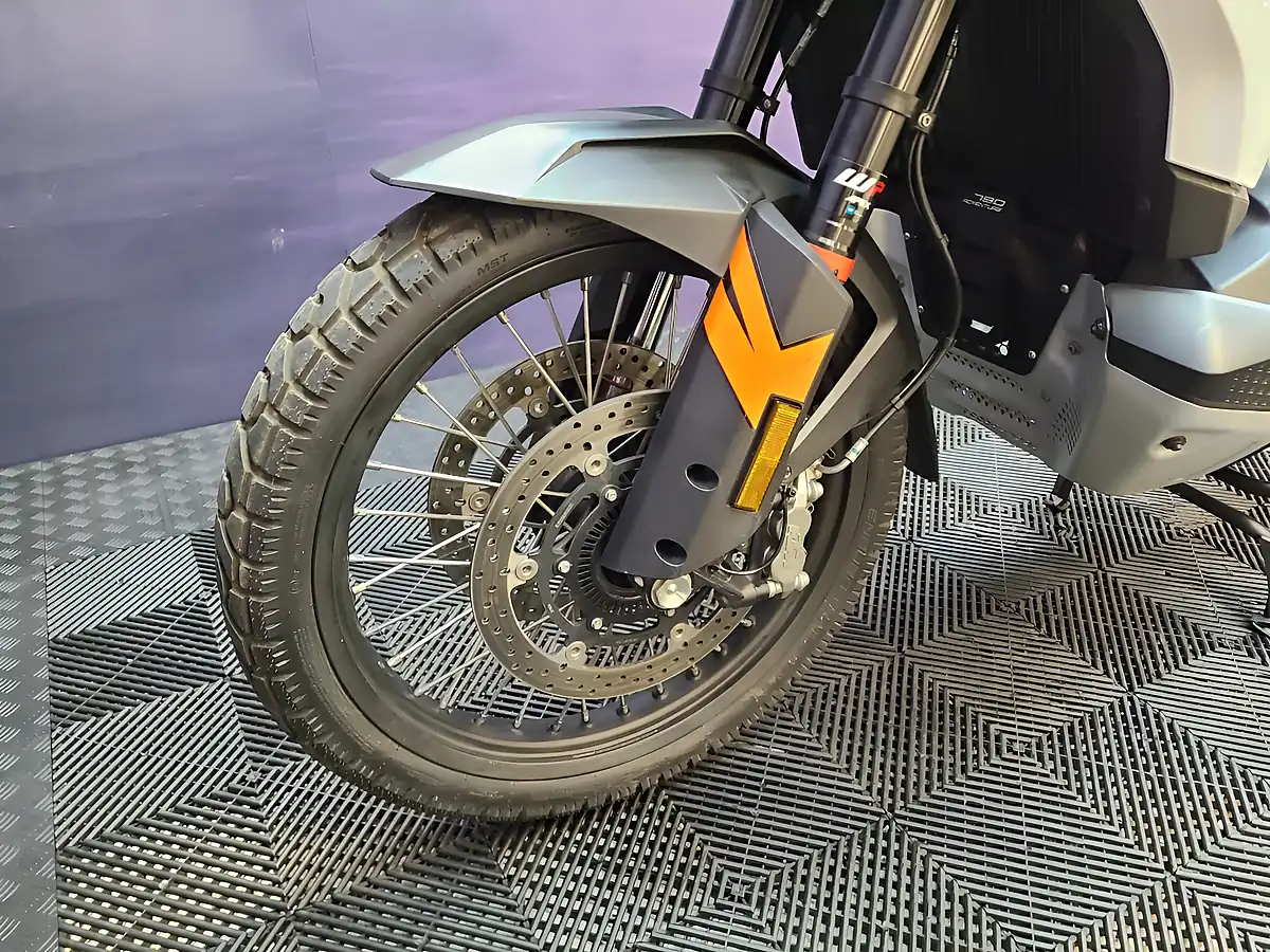 Used 2024 Ktm 790 Adventure White - Interior and Exterior details 16