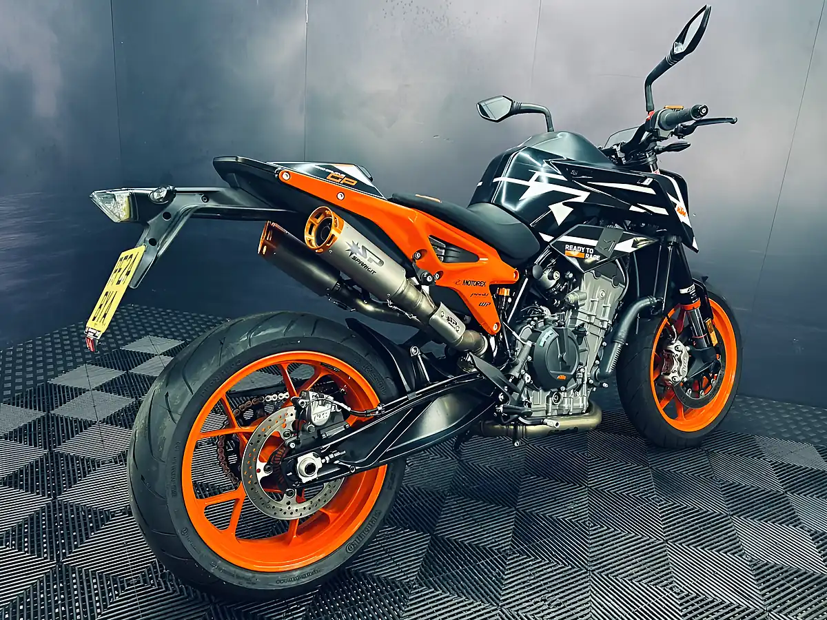 Used 2024 Ktm 890 Duke Gp Black - Interior and Exterior details 12