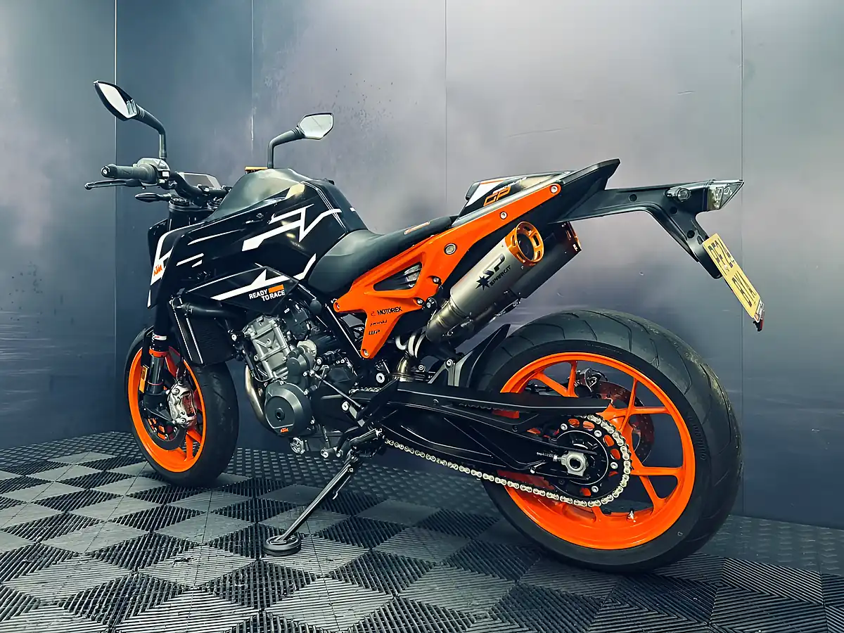 Used 2024 Ktm 890 Duke Gp Black - Interior and Exterior details 14