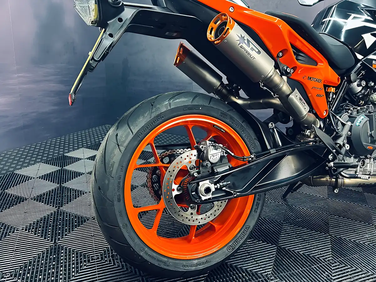 Used 2024 Ktm 890 Duke Gp Black - Interior and Exterior details 18
