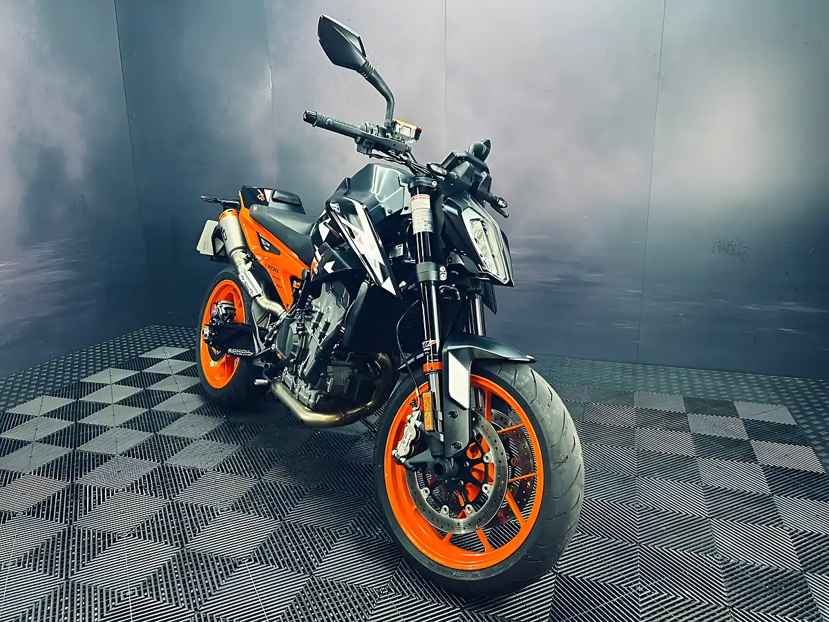 Used 2024 Ktm 890 Duke Gp Black - Interior and Exterior details 19
