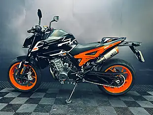 Used 2024 Ktm 890 Duke Gp Black - Interior and Exterior details 3