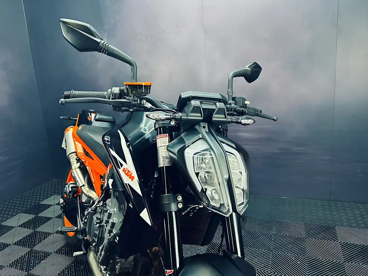 Used 2024 Ktm 890 Duke Gp Black - Interior and Exterior details 8