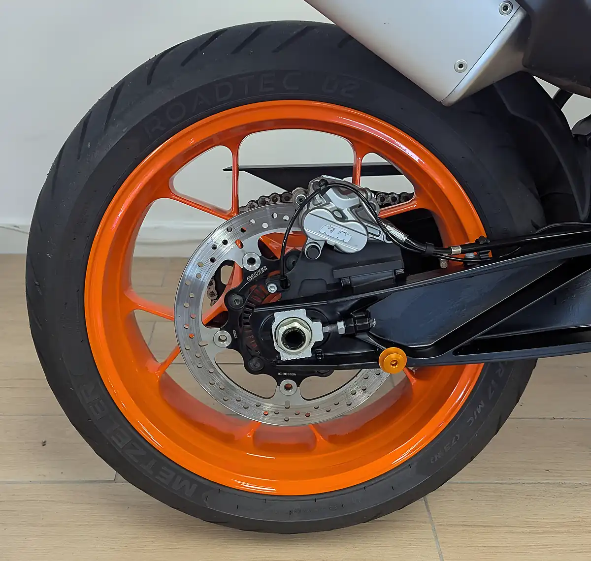 Used 2024 Ktm 890 Smt 890 Orange - Interior and Exterior details 13