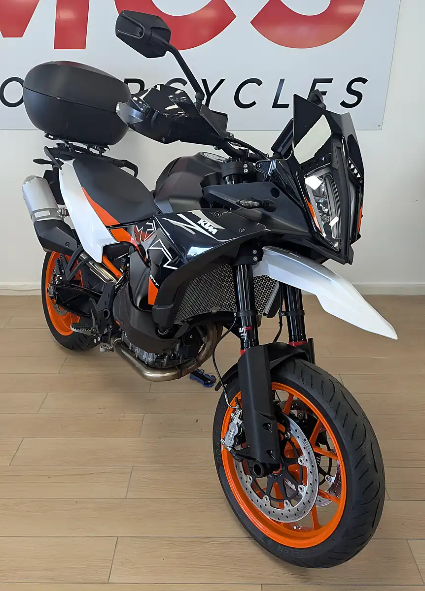 Used 2024 Ktm 890 Smt 890 Orange - Interior and Exterior details 2