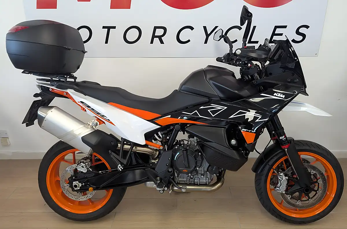 Used 2024 Ktm 890 Smt 890 Orange - Interior and Exterior details 5