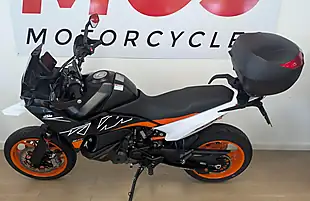 Used 2024 Ktm 890 Smt 890 Orange - Interior and Exterior details 9