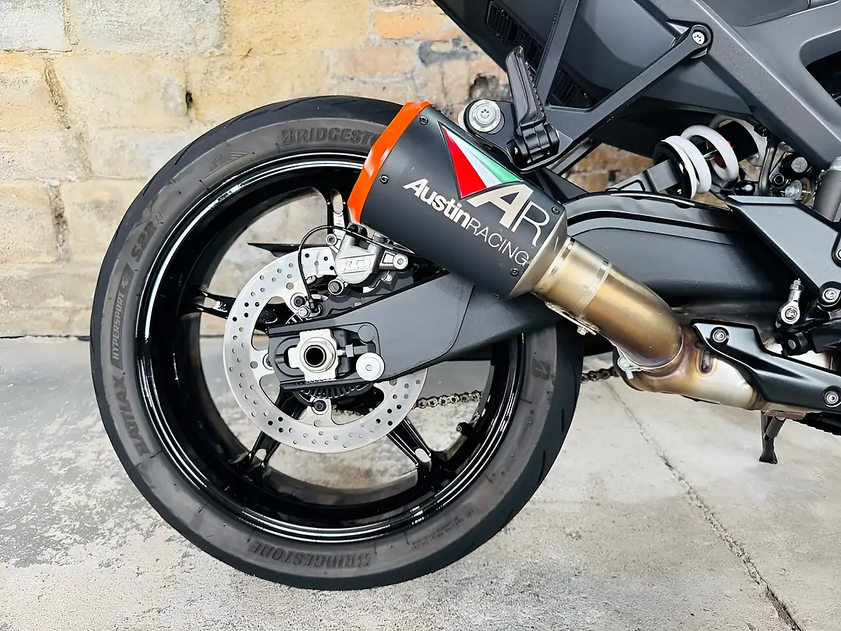 Used 2024 Ktm 990 Duke Black - Interior and Exterior details 10