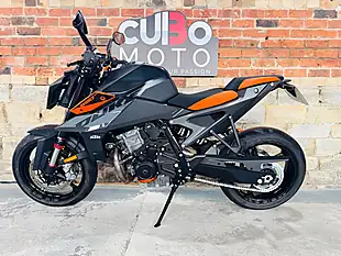 Used 2024 Ktm 990 Duke Black - Interior and Exterior details 11