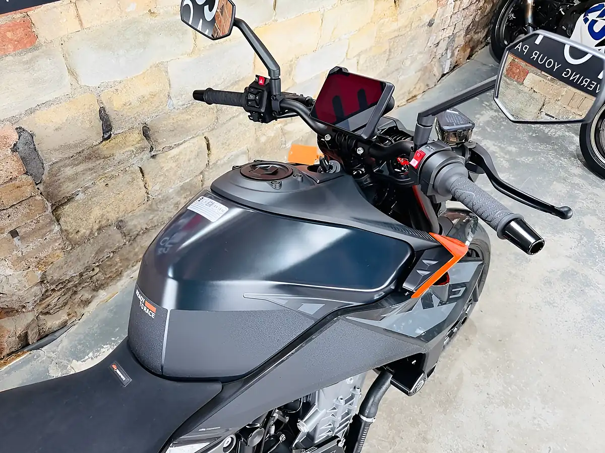 Used 2024 Ktm 990 Duke Black - Interior and Exterior details 8