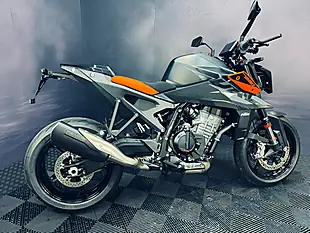 Used 2024 Ktm 990 Duke Black - Interior and Exterior details 12