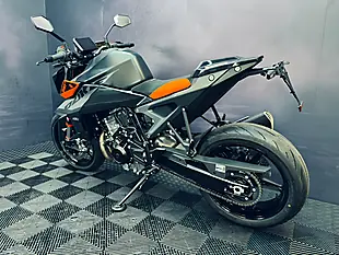 Used 2024 Ktm 990 Duke Black - Interior and Exterior details 14