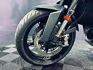 Used 2024 Ktm 990 Duke Black - Interior and Exterior details 16