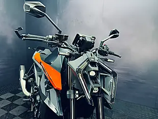 Used 2024 Ktm 990 Duke Black - Interior and Exterior details 8