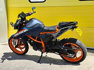 Used 2024 Ktm Duke Blue - Interior and Exterior details 6