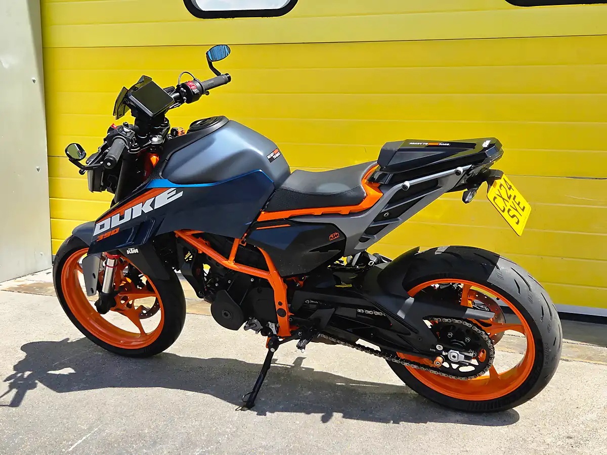 Used 2024 Ktm Duke Blue - Interior and Exterior details 6