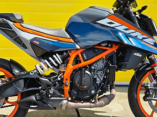 2024 KTM Duke 390