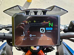 Used 2024 Ktm Duke Blue - Interior and Exterior details 6