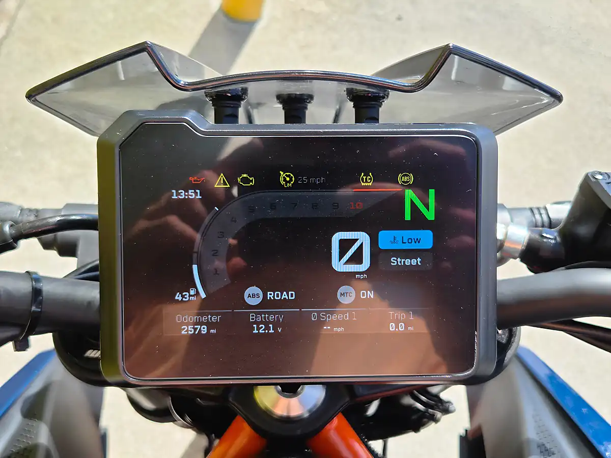 Used 2024 Ktm Duke Blue - Interior and Exterior details 6