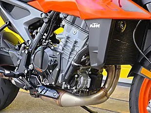 Used 2024 Ktm Duke Tech Pack Orange - Interior and Exterior details 11