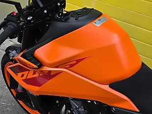 Used 2024 Ktm Duke Tech Pack Orange - Interior and Exterior details 15