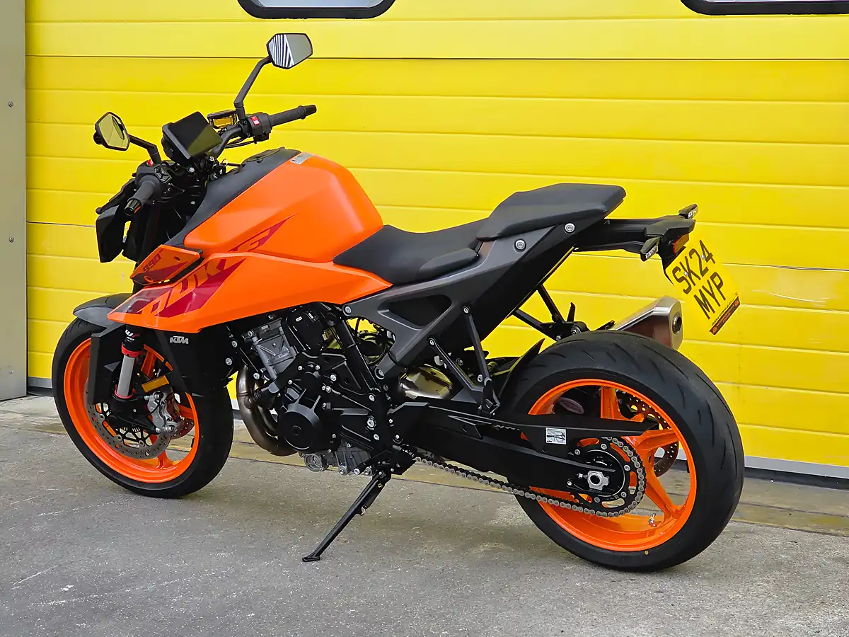 Used 2024 Ktm Duke Tech Pack Orange - Interior and Exterior details 6