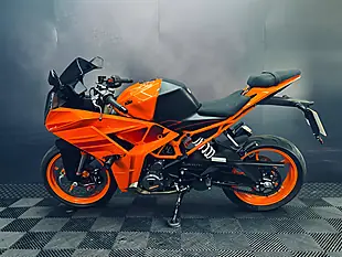 Used 2024 Ktm Rc 390 Orange - Interior and Exterior details 4