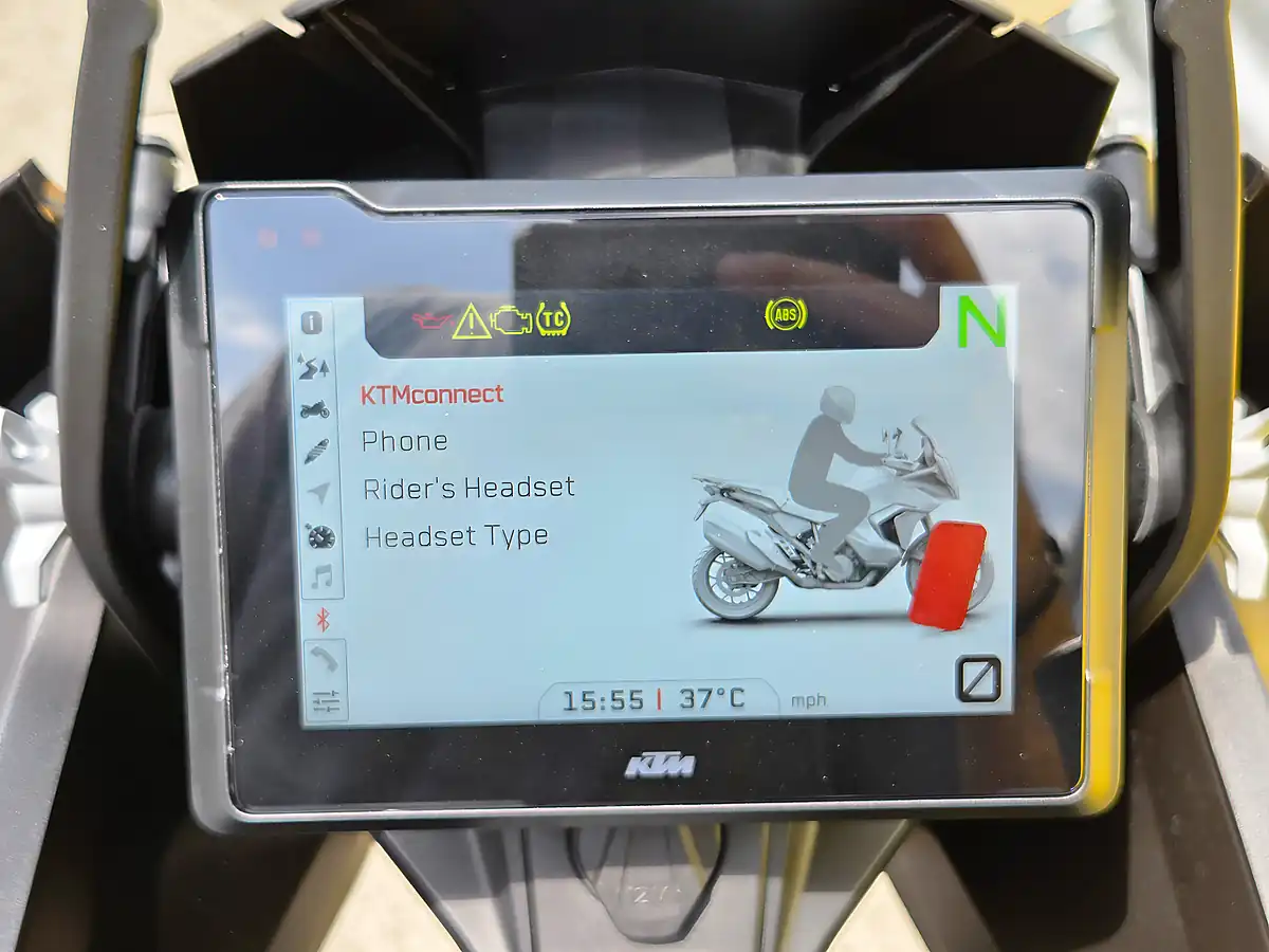 Used 2024 Ktm Super Adventure S Orange - Interior and Exterior details 18
