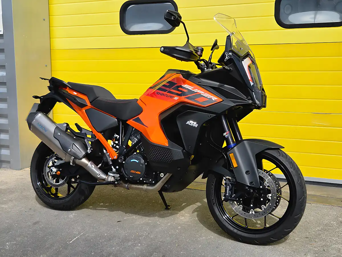 Used 2024 Ktm Super Adventure S Orange - Interior and Exterior details 3