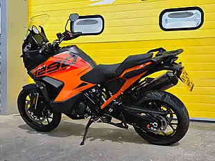 Used 2024 Ktm Super Adventure S Orange - Interior and Exterior details 6