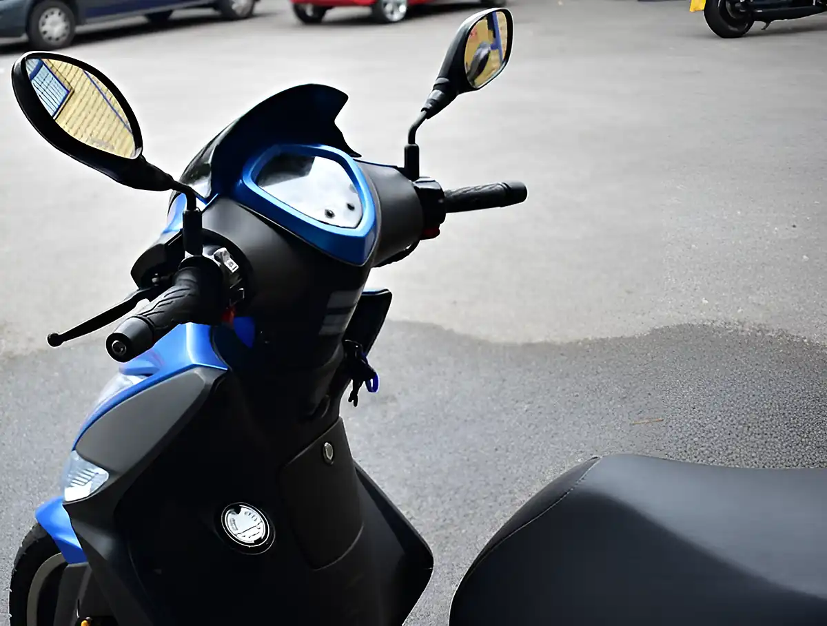 Used 2024 Kymco Agility City 125 Blue - Interior and Exterior details 13