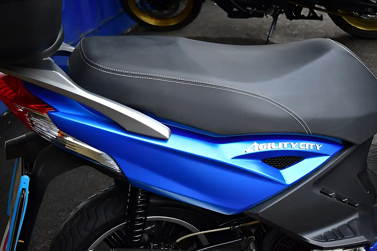 Used 2024 Kymco Agility City 125 Blue - Interior and Exterior details 17