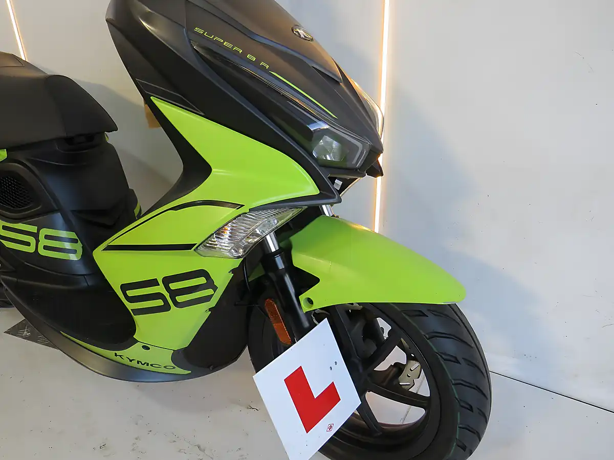 Used 2024 Kymco Super 8 Green - Interior and Exterior details 15