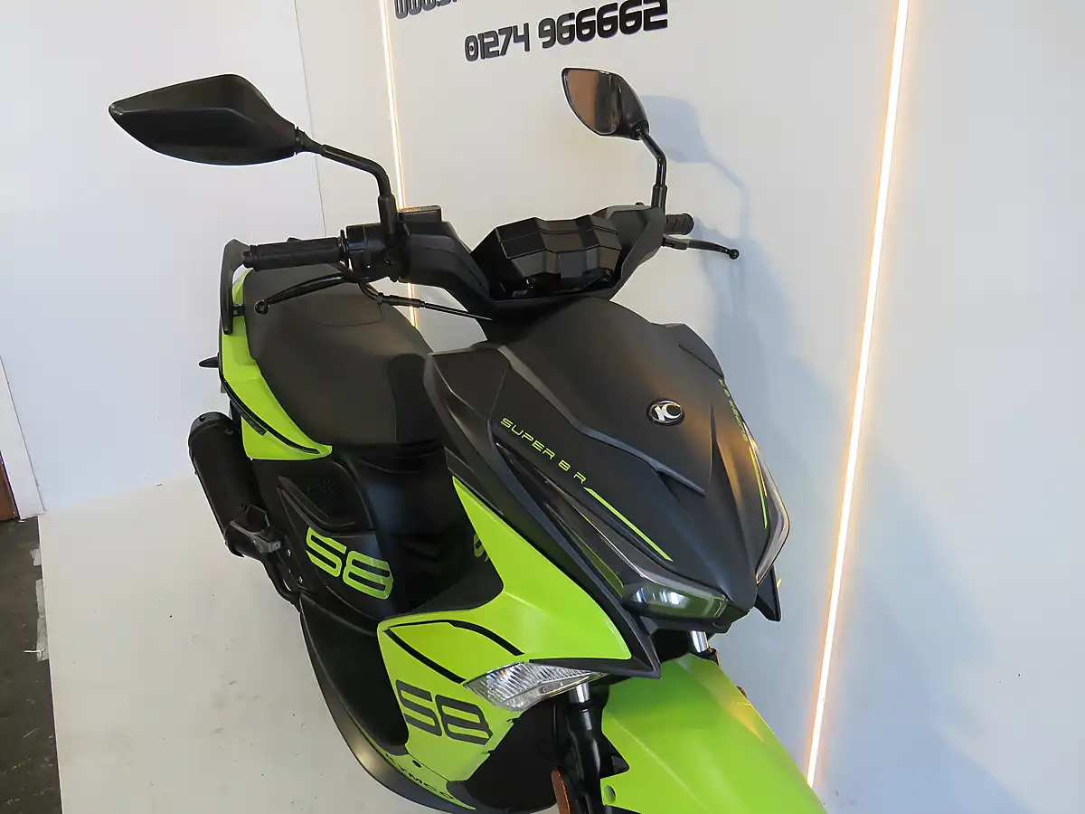 Used 2024 Kymco Super 8 Green - Interior and Exterior details 18