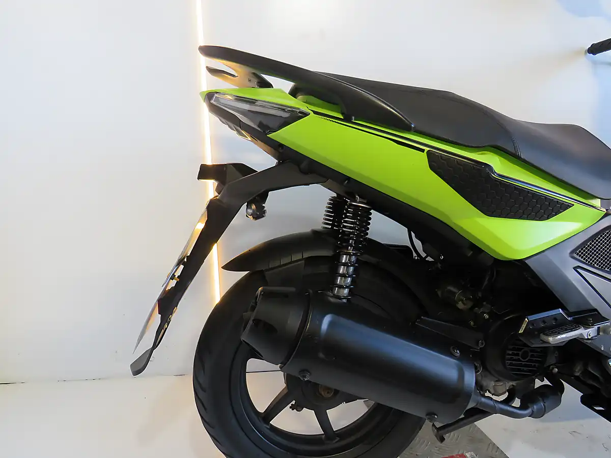 Used 2024 Kymco Super 8 Green - Interior and Exterior details 3