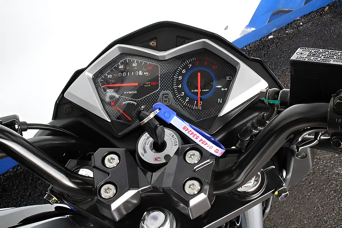 Used 2024 Kymco Visar 125 Black - Interior and Exterior details 14