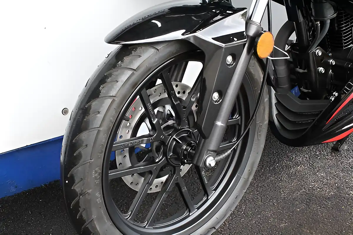 Used 2024 Kymco Visar 125 Black - Interior and Exterior details 18