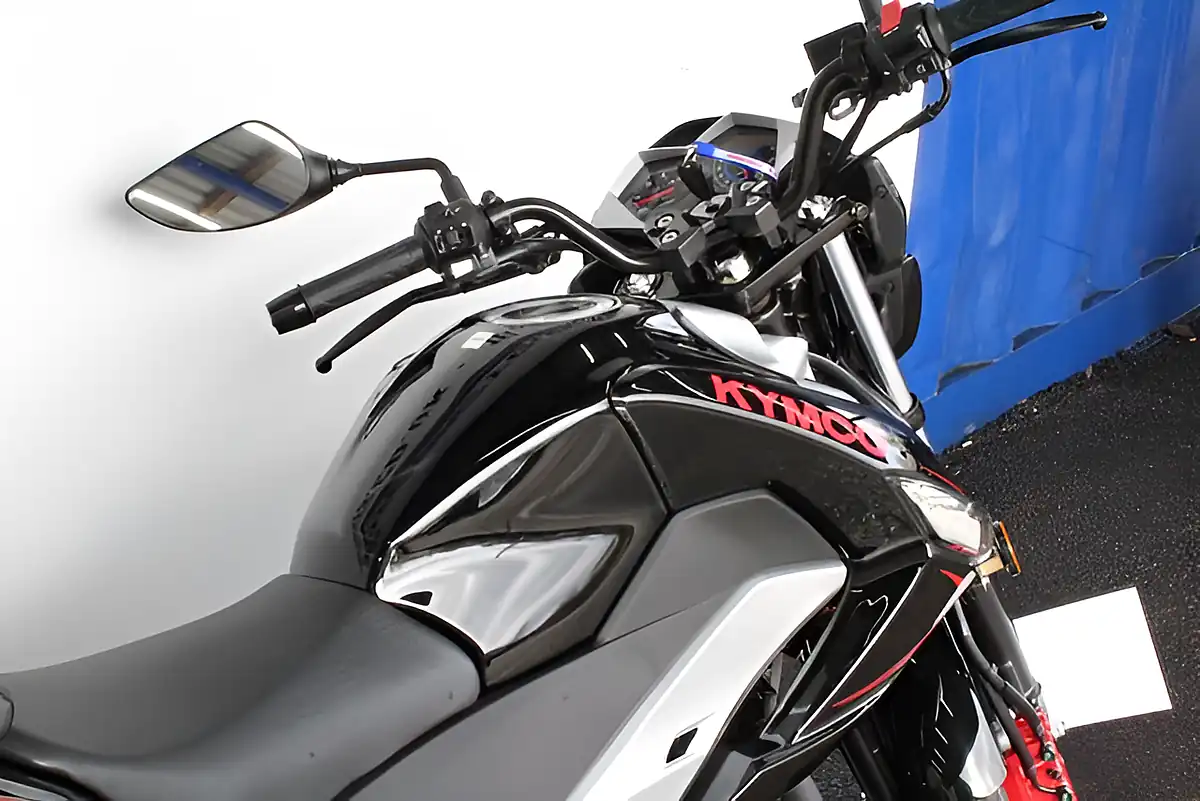 Used 2024 Kymco Visar 125 Black - Interior and Exterior details 9