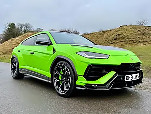 Used 2024 Lamborghini Urus Performante Green - Interior and Exterior details 11