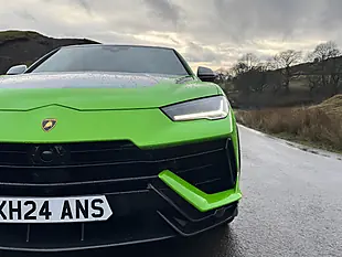 Used 2024 Lamborghini Urus Performante Green - Interior and Exterior details 13