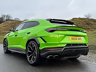 Used 2024 Lamborghini Urus Performante Green - Interior and Exterior details 6