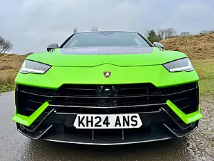 Used 2024 Lamborghini Urus Performante Green - Interior and Exterior details 7