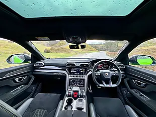 Used 2024 Lamborghini Urus Performante Green - Interior and Exterior details 9