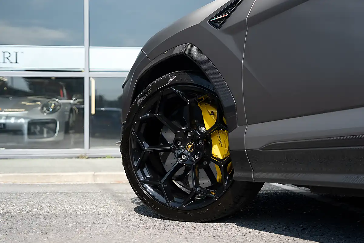 Used 2024 Lamborghini Urus Performante Grigio Keres - Interior and Exterior details 10