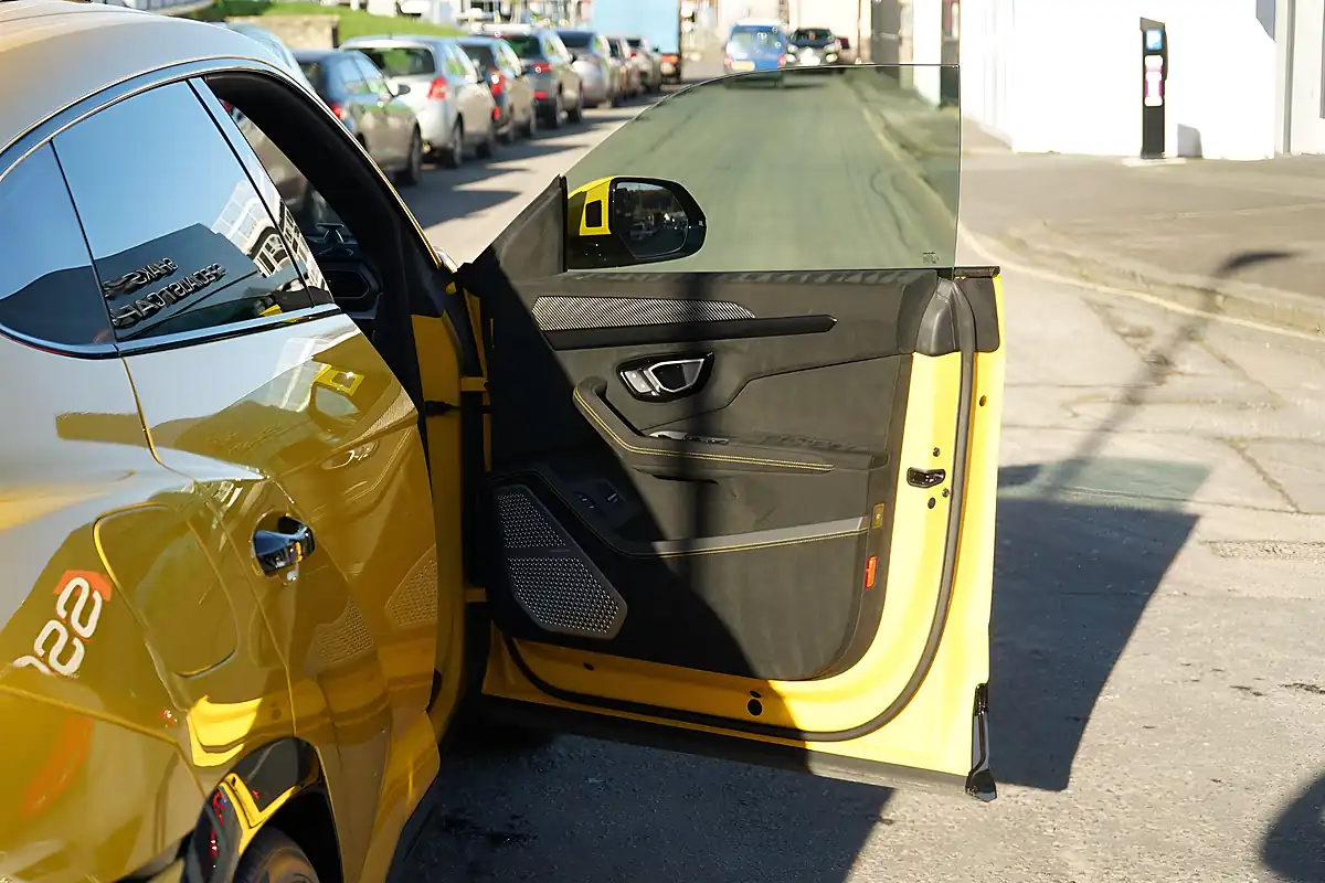 Used 2024 Lamborghini Urus Performante Yellow - Interior and Exterior details 13