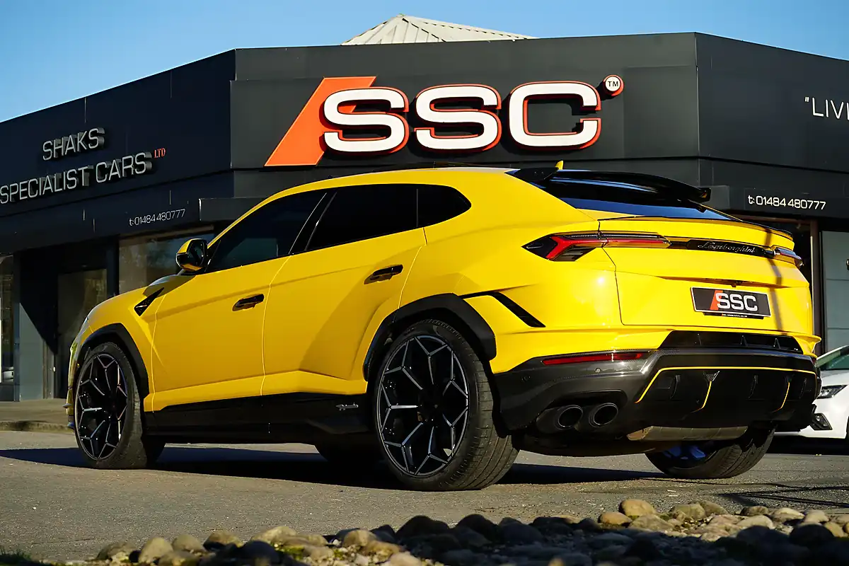 Used 2024 Lamborghini Urus Performante Yellow - Interior and Exterior details 2
